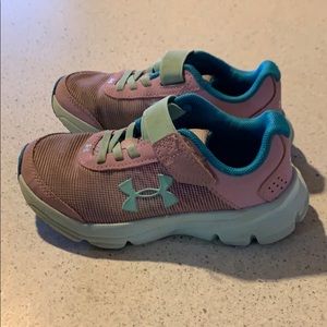 Under Armor toddler girls shoes